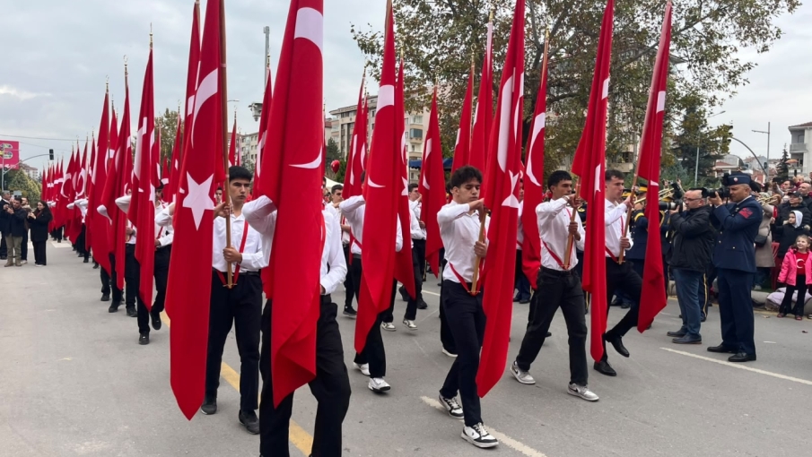 Eskişehir'de Cumhuriyet Bayramı'nın 103. yılı törenlerle kutlandı